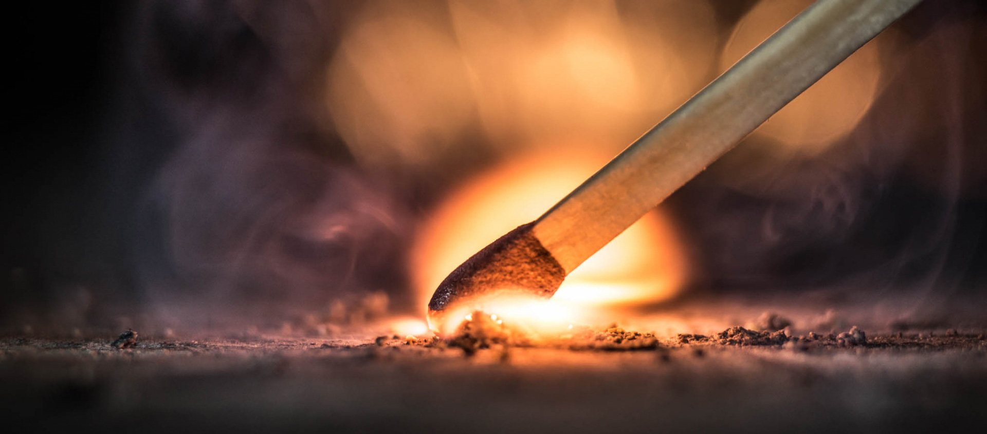 Возмещение ущерба при пожаре в Донецке. Цены от 10000₽.